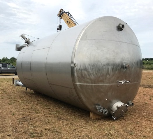 ***SOLD*** (1) Each 11,500 Gallon Stainless Steel Mixing Tank. (370 BBL). Dish Bottom and Top. Equipped with Alsop Model 200, 2 HP, 208-230/460 volt, 1725 rpm Explosion proof (XP) Side Entering Mixer. 10'6